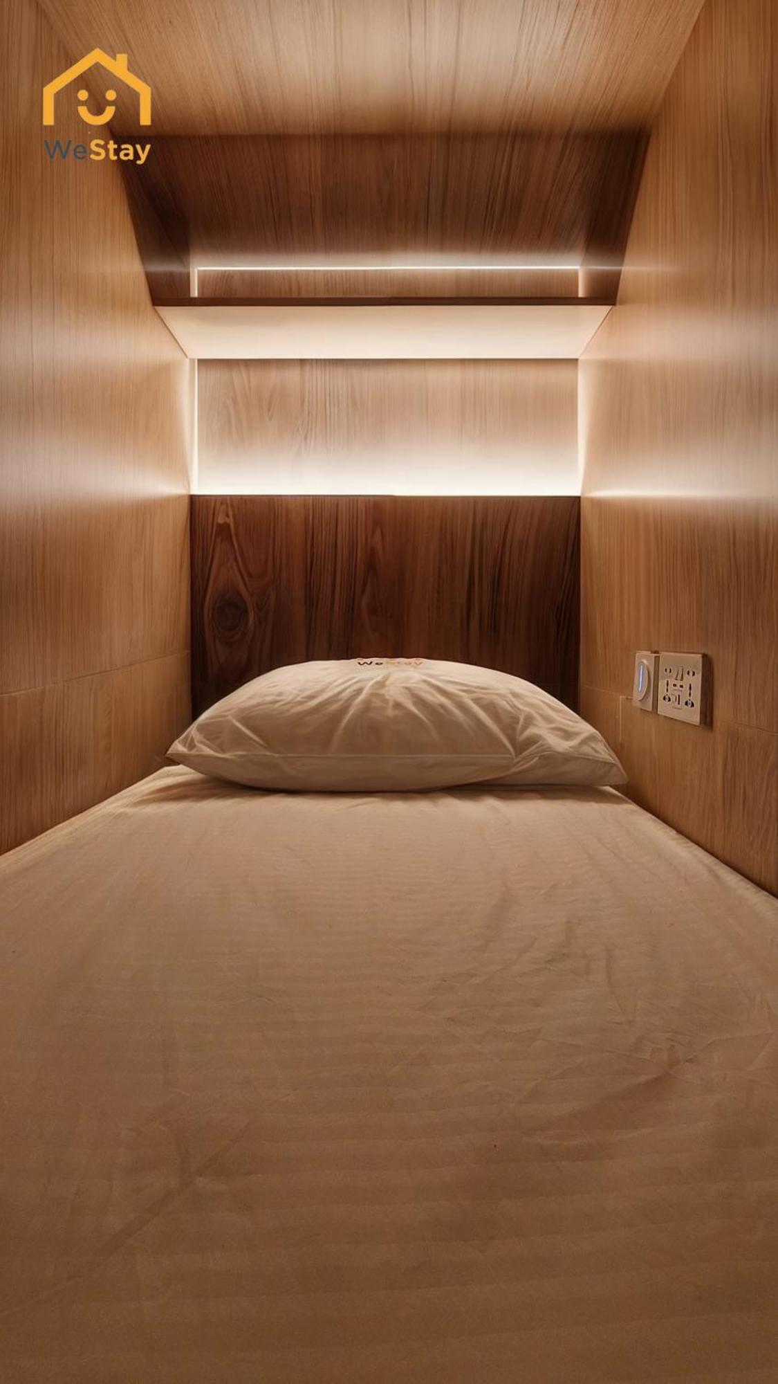 Westay Capsule Hostel Dubai Exterior foto